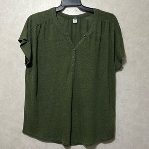 Ladies XL Old Navy short sleeve linen shirts. Set of two.